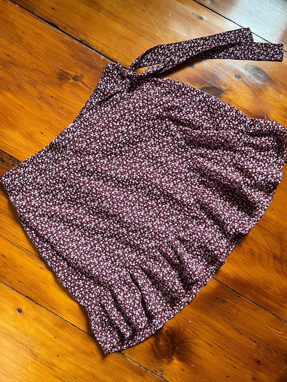 Hollister Burgundy Mini Skirt with White Micro Floral size Medium- fully lined.
